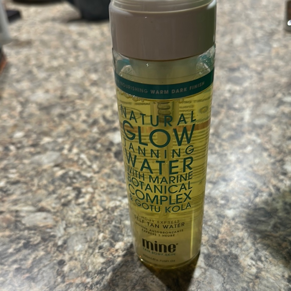 Mine Natural Glow Tanning Water